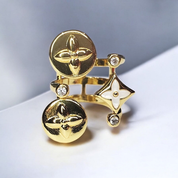 Designer Jewelry - Luxury Gold Plated Stainless Steel Clover Blossom Caged Ring